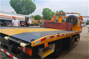 聊城附近拖车电话号码服务