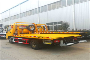 聊城附近拖车救援搭电